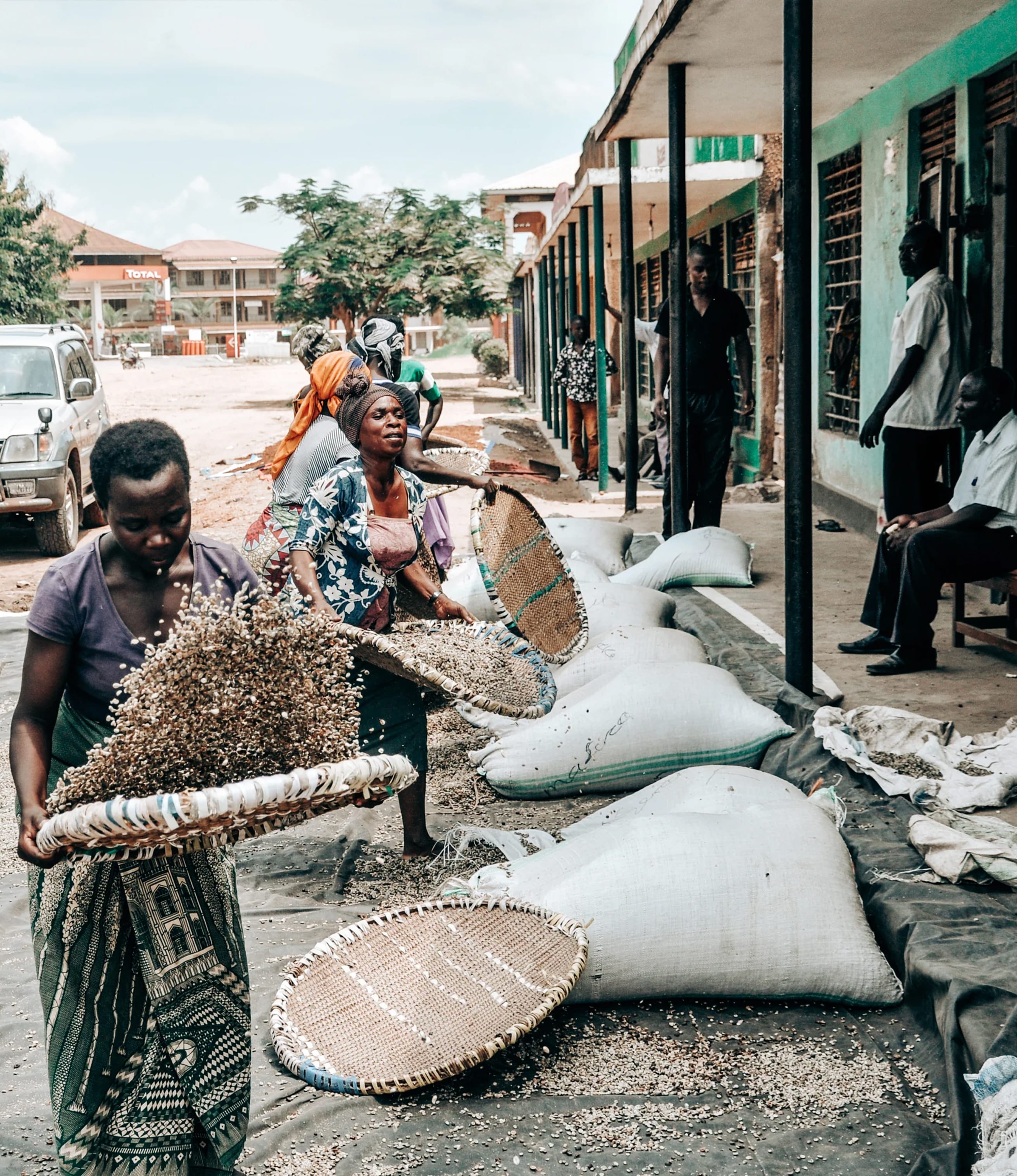 African Moon, Uganda